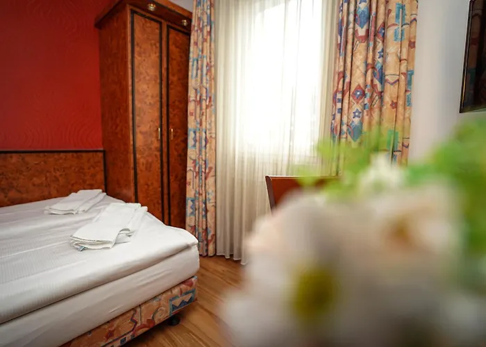 Miramar Frankfurt Centre Hotel 3*